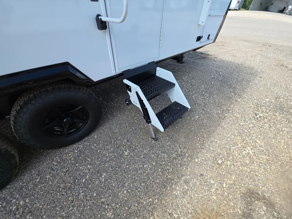 2027 Winnebago Micro Minnie 2108DS, Photos photo 5