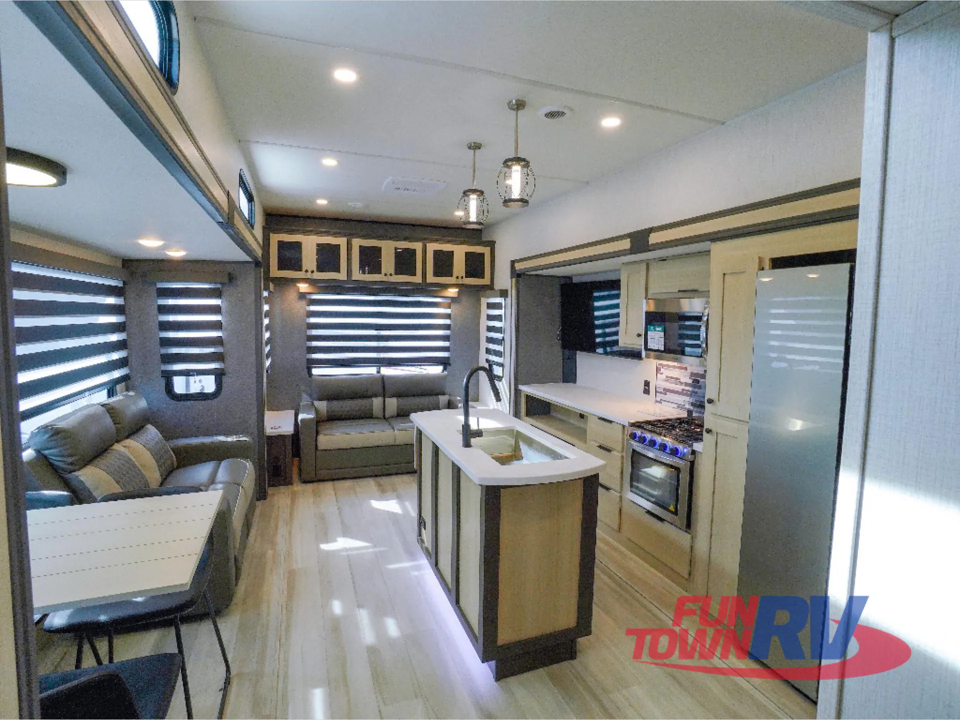 2026 Forest River Cardinal 36MB - Photo 4