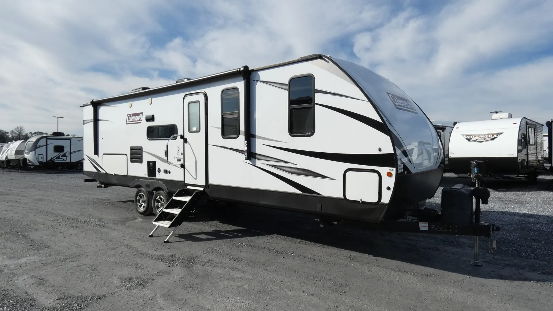 2021 Dutchmen Coleman Light 3055BS - Photo 2