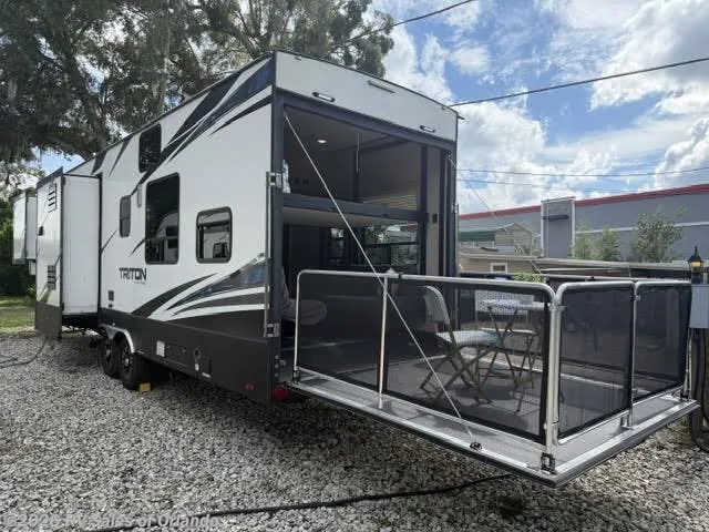 2018 Dutchmen Voltage Triton 3551, Photos photo 2