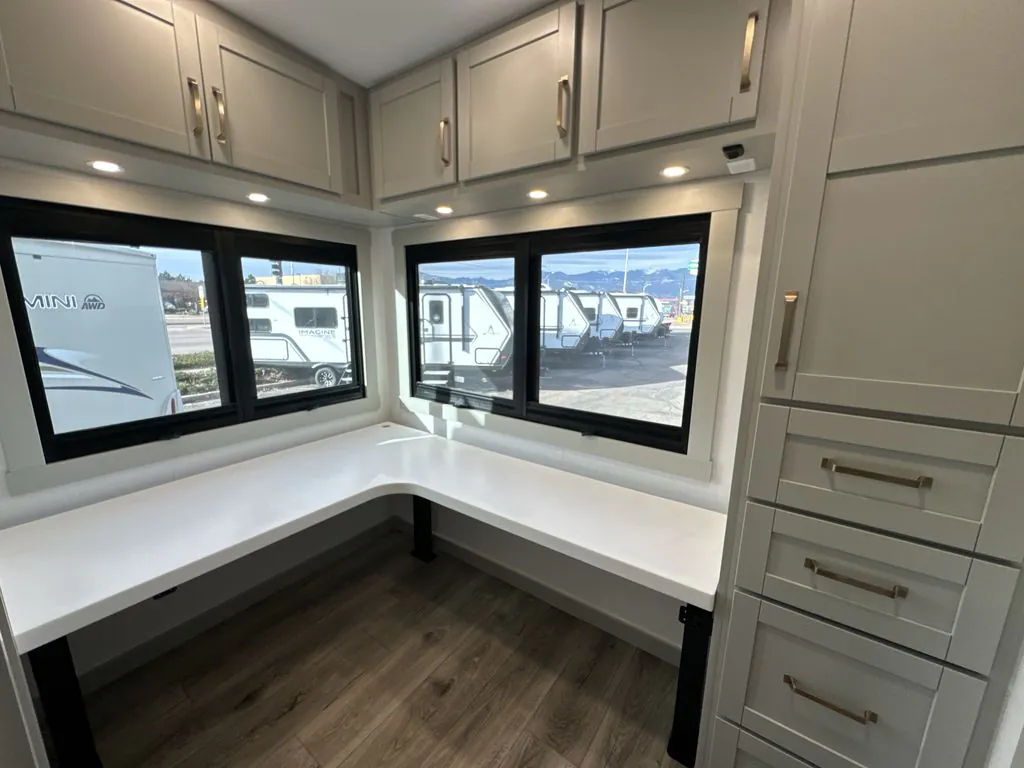 2026 Brinkley Model Z 3515, Photos photo 11