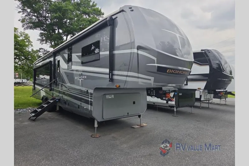 2026 Heartland Bighorn 38RE - Photo 2