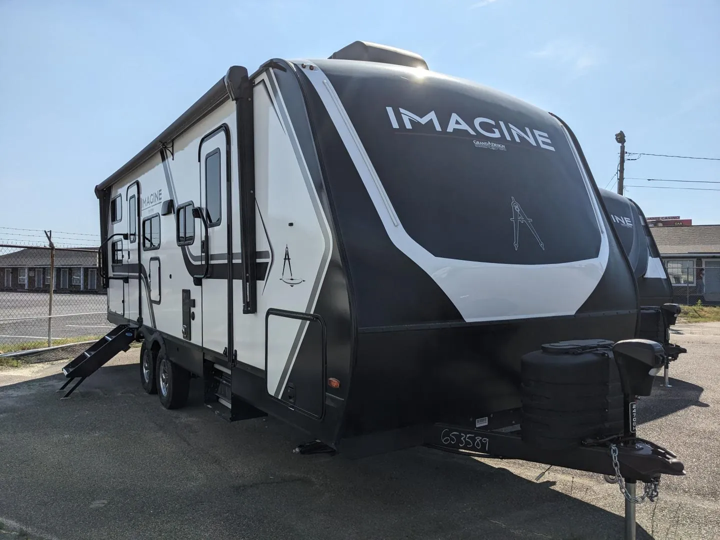 2025 Grand Design Imagine 2470BH - Photo 2