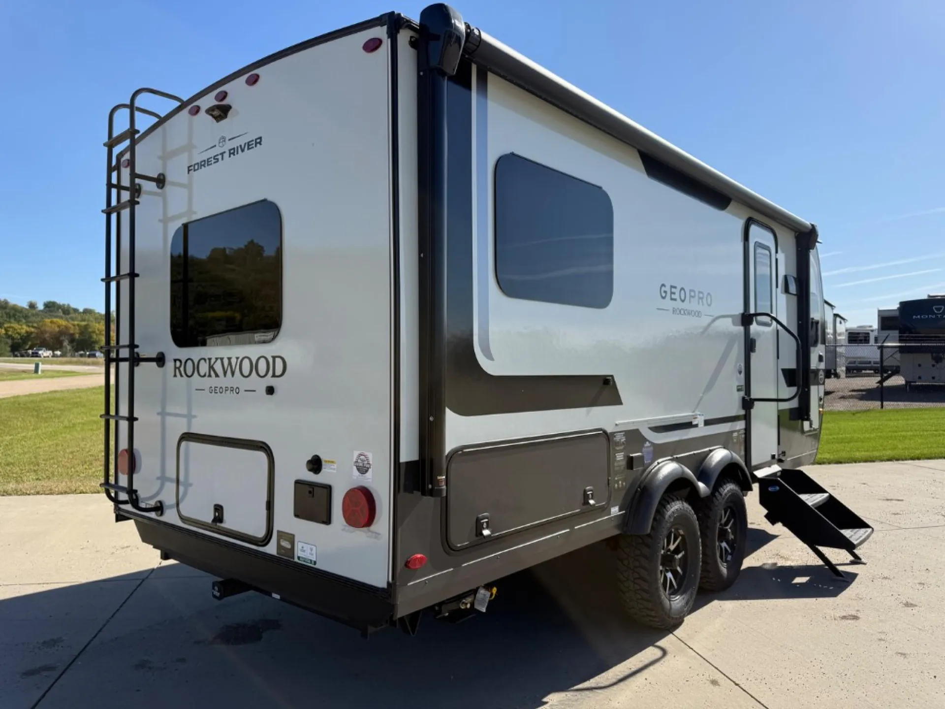 2027 Forest River RV Rockwood GEO Pro 20SFK - Photo 3