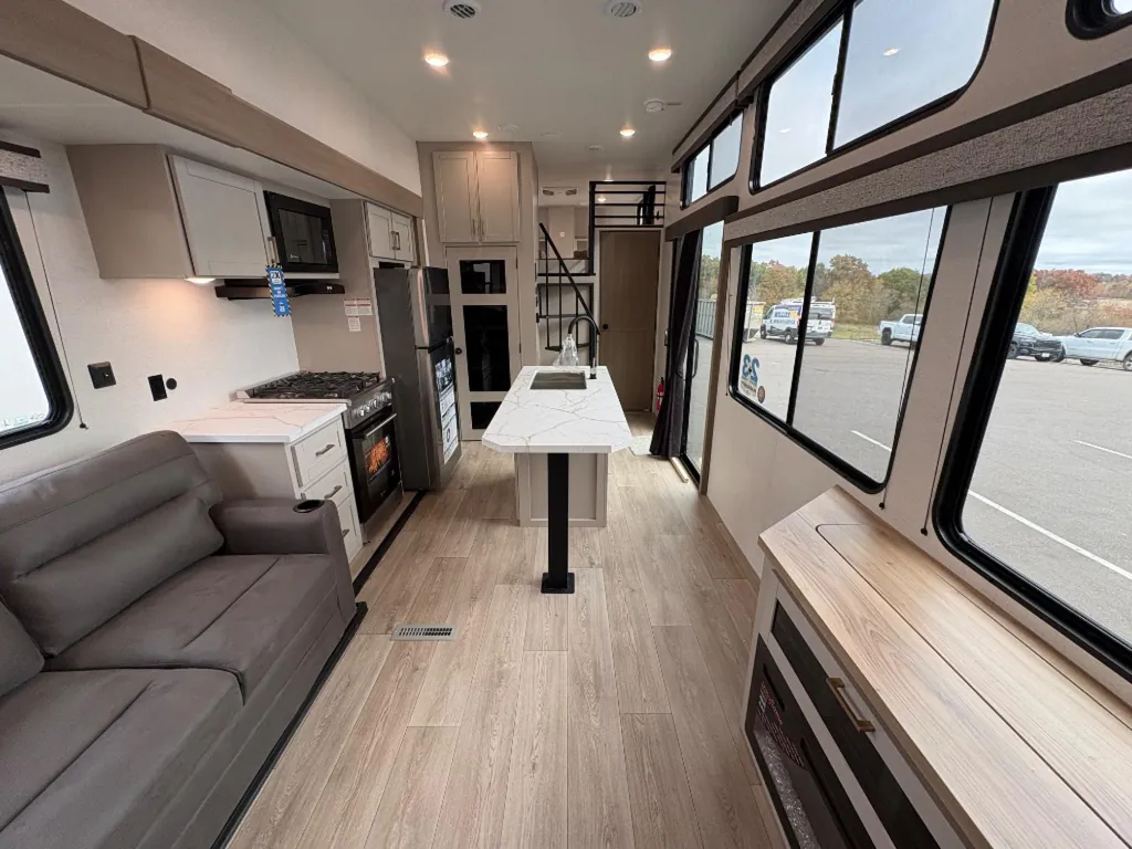 2027 Jayco Jay Flight Bungalow JayLoft, Photos photo 10