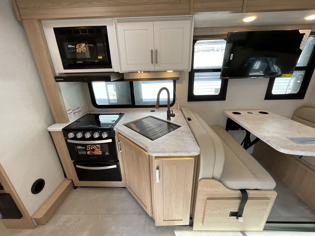 2026 Thor Motor Coach Freedom Elite 28HE, Photos photo 8