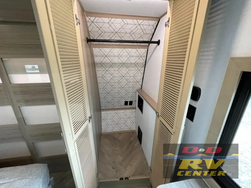 2026 Keystone Raptor 415, Photos photo 93