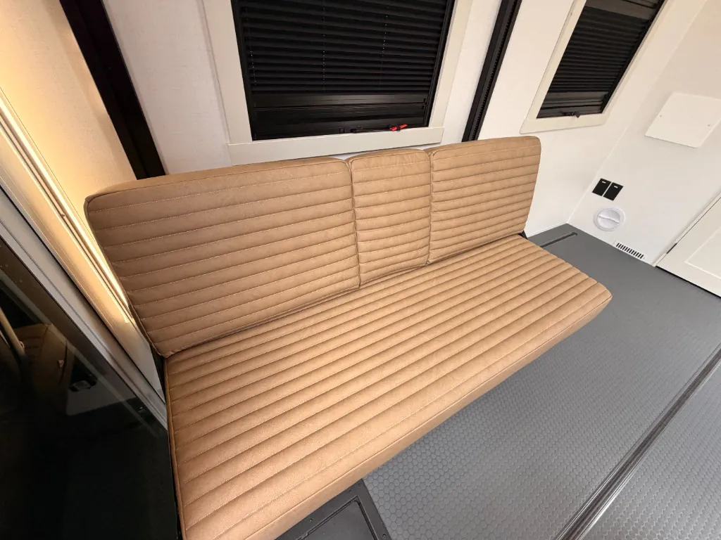 2027 Brinkley Model G 3970, Photos photo 63