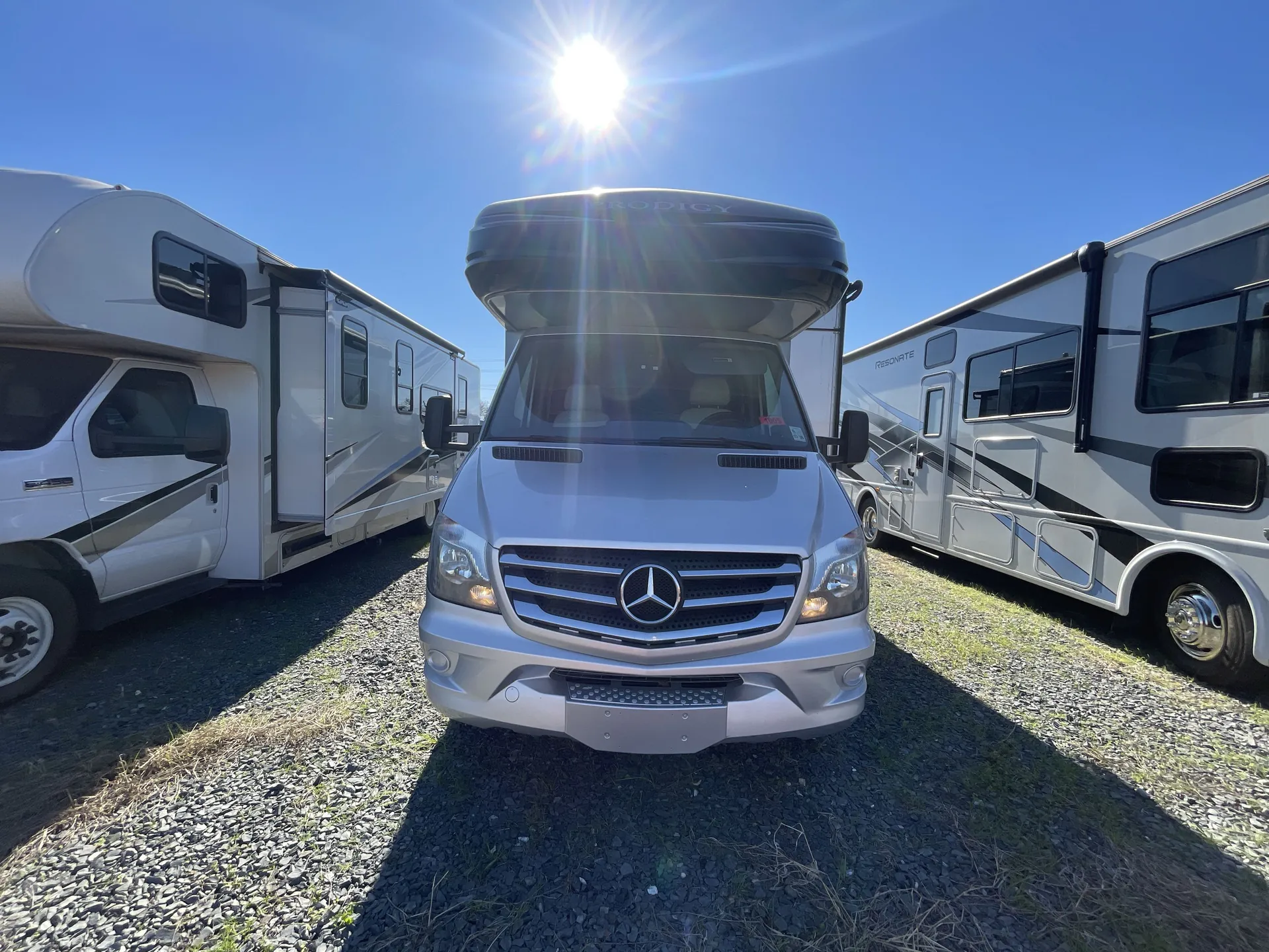 2018 Holiday Rambler Prodigy 24A — front