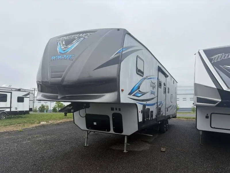 2019 Forest River RV Vengeance Rogue 324A13 - Photo 2