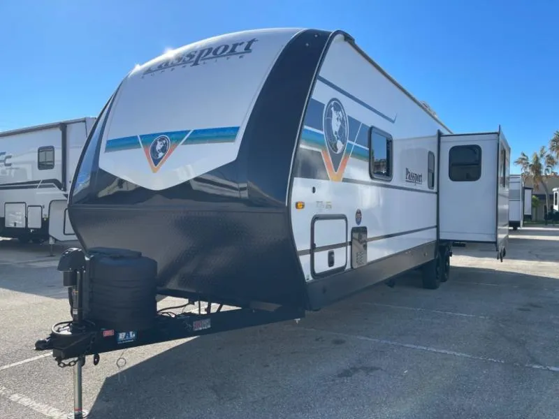 2025 Keystone RV Passport Super Lite 2700RK - Photo 3