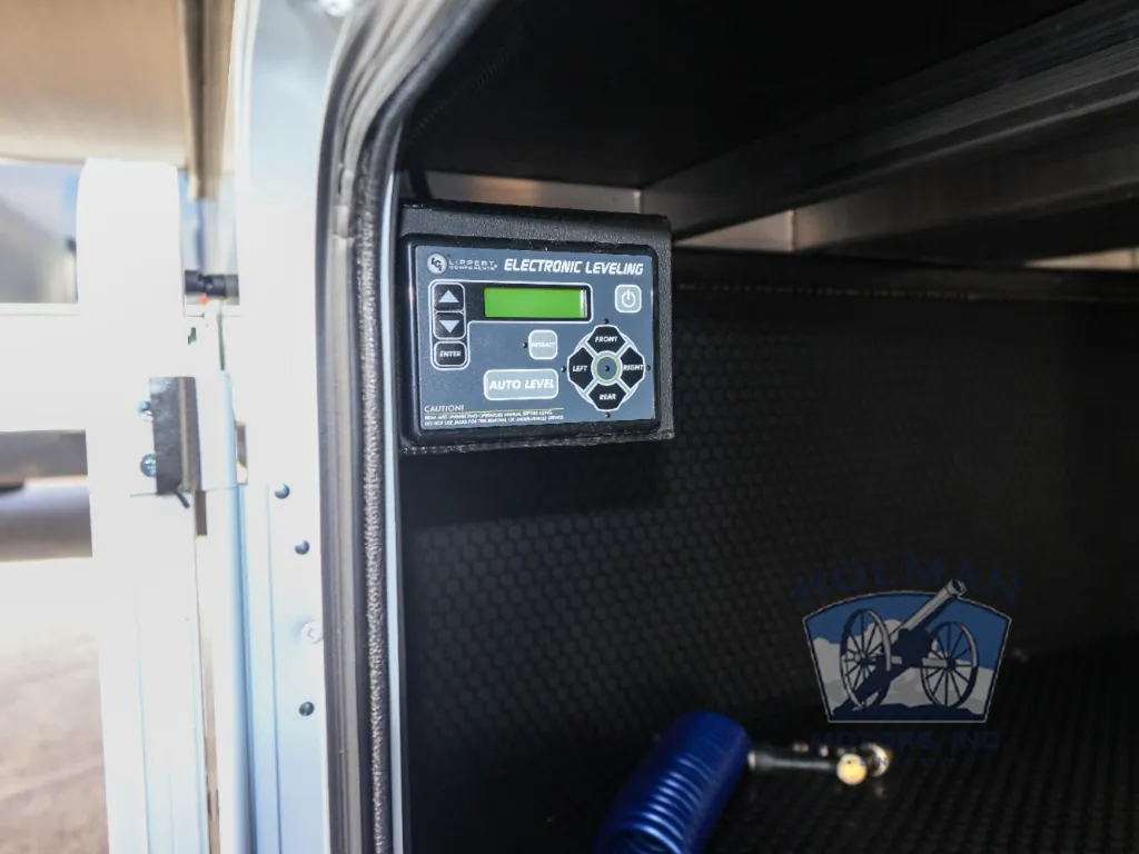 2026 Brinkley Model Z 3600, Photos photo 22