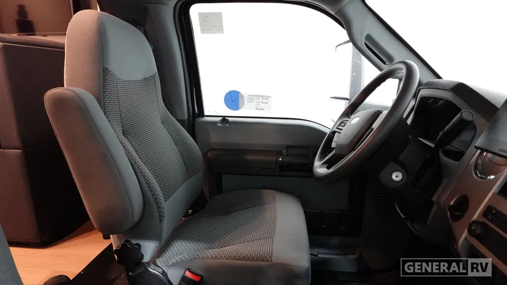 2027 NeXus RV Maximus 32MX, Photos photo 8