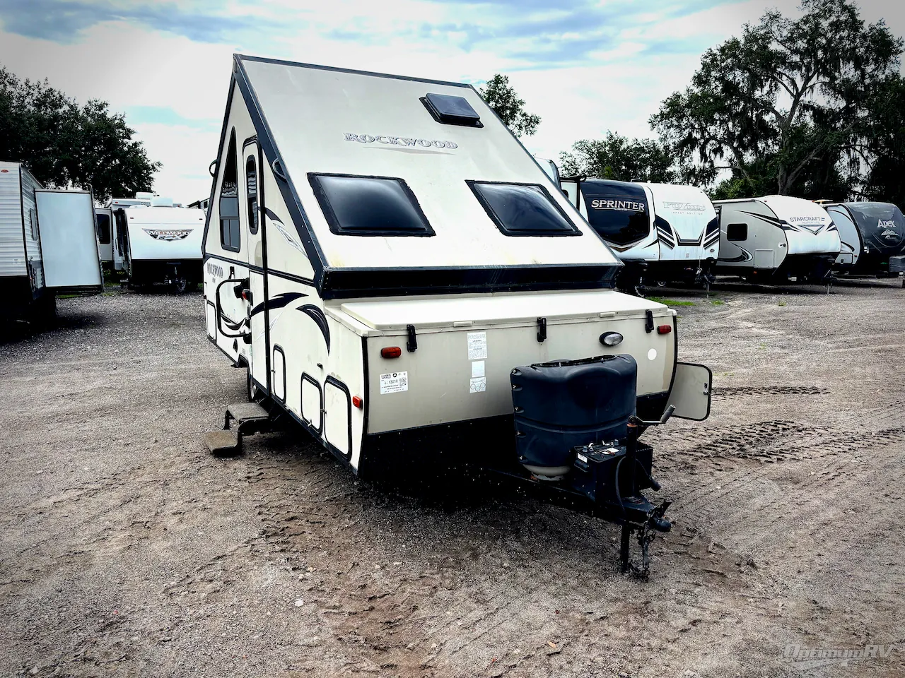 2016 Forest River Rockwood Hard Side A213HW - Photo 2