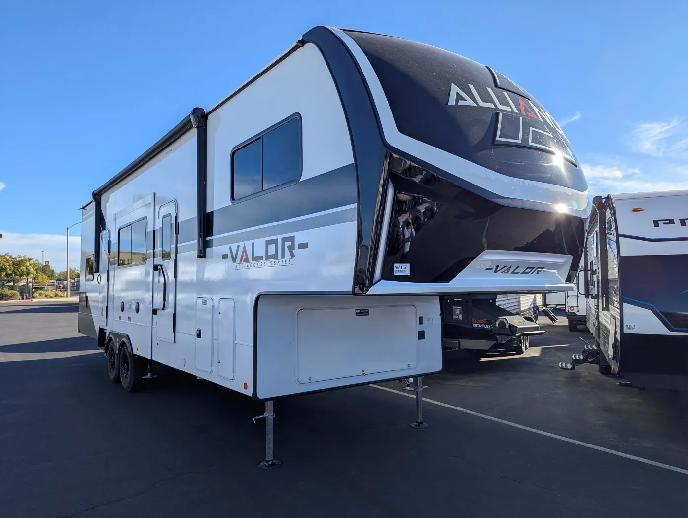 2026 Alliance RV Valor 32A10 - Photo 2