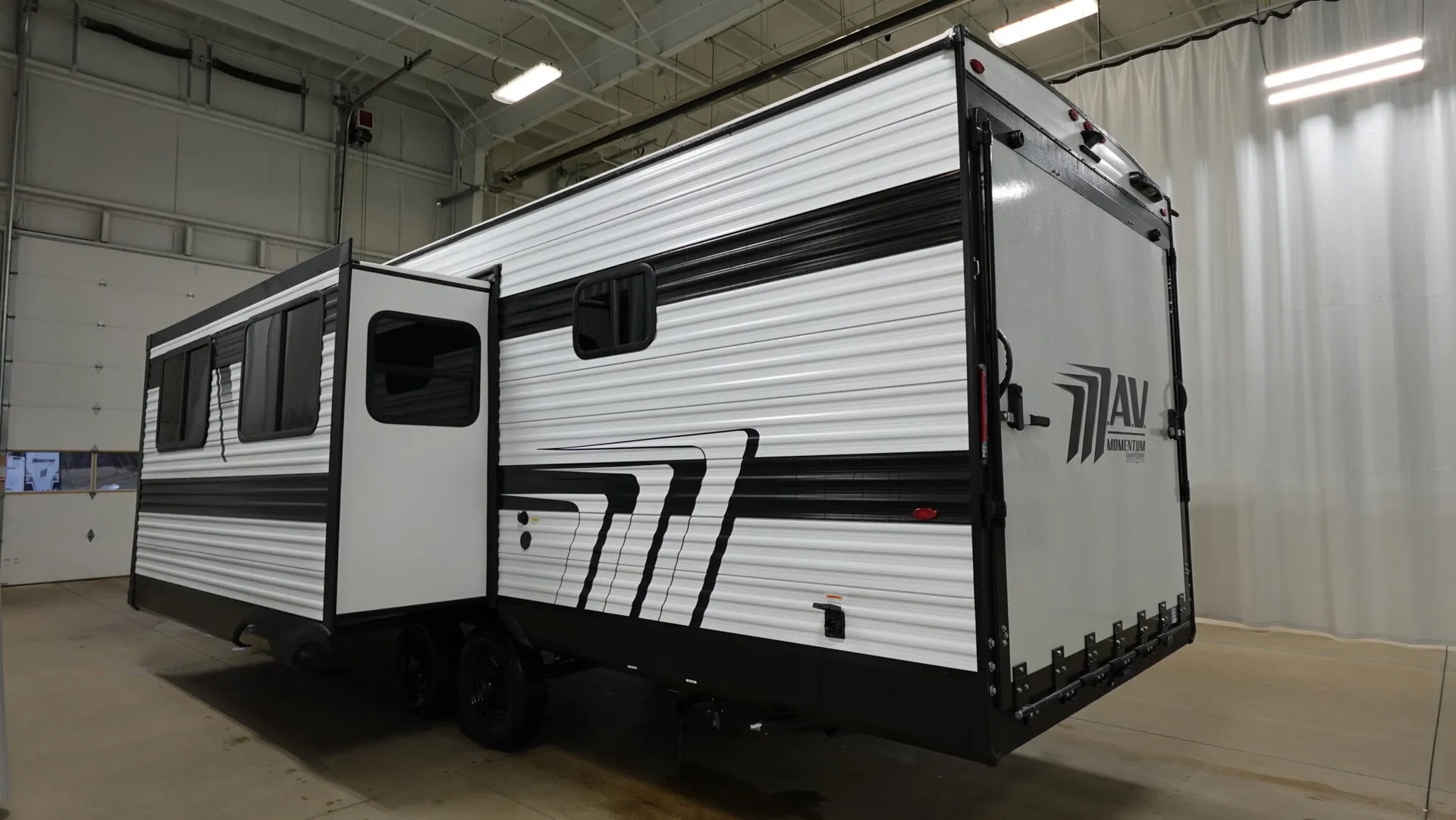 2026 Grand Design Momentum MAV 28MAV - Photo 4