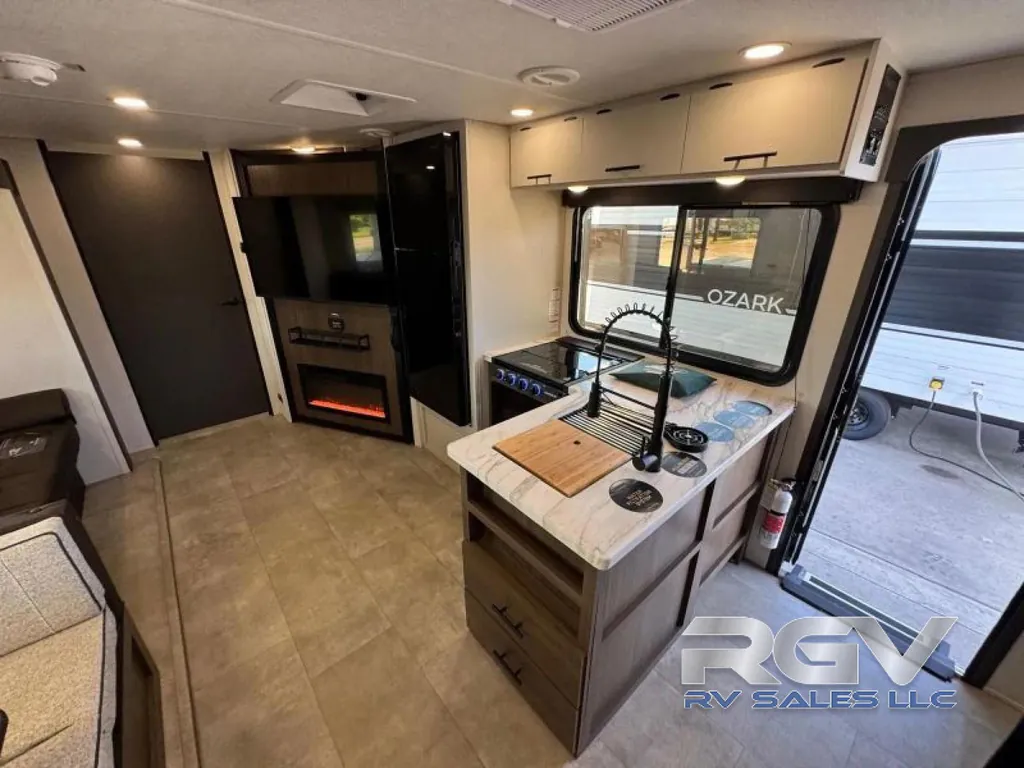 2027 Forest River Tracer 275BH, Photos photo 17