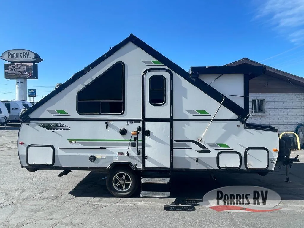 2020 Forest River RV Rockwood Hard Side High Wall Series 223HW - Photo 3