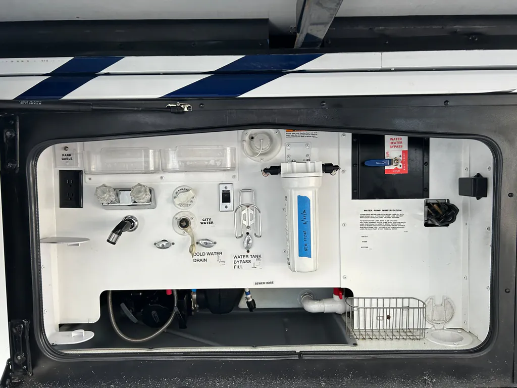 2020 Fleetwood Pace Arrow LXE 38K, Photos photo 51