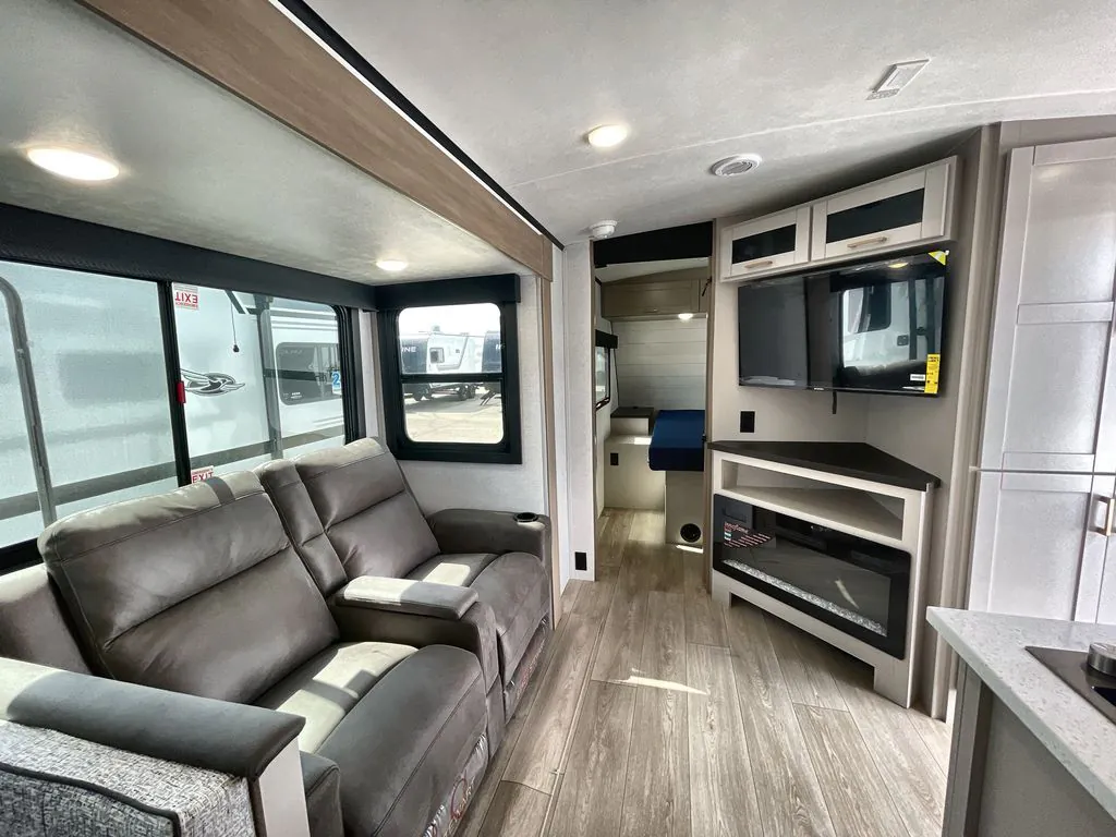 2027 Jayco Jay Feather 29BHB, Photos photo 14