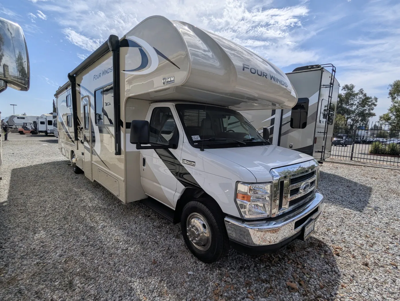 2020 Thor Motor Coach FOURWINDS 31E - Photo 2