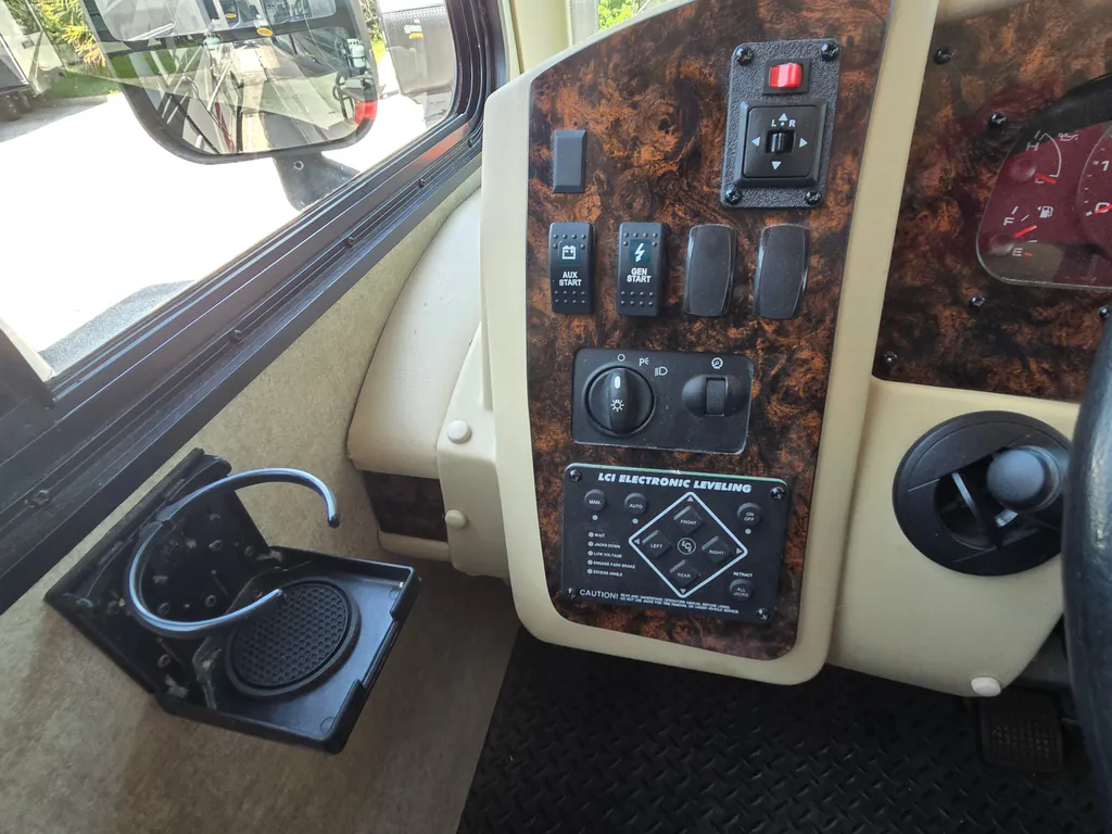 2017 Coachmen Pursuit 27KB, Photos photo 22