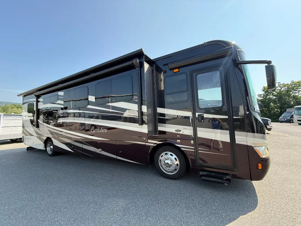 2015 Forest River RV Berkshire 38A, Photos photo 8