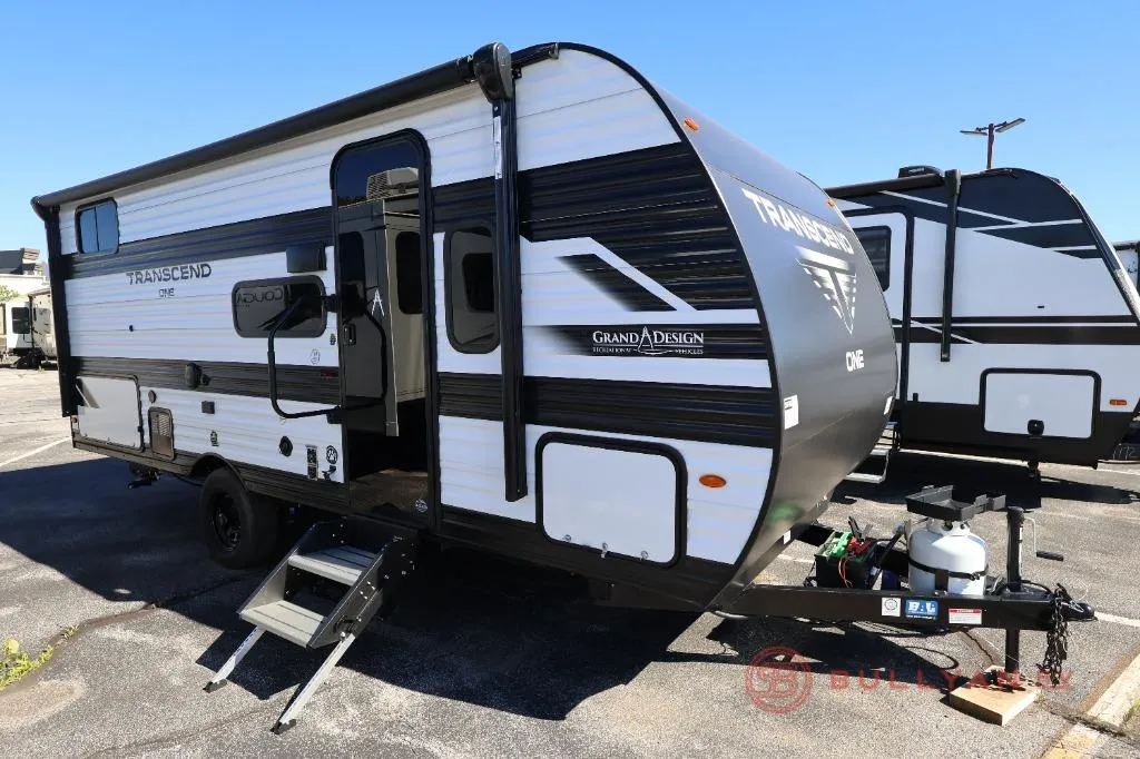 2025 Grand Design Transcend One 161BH - Photo 2