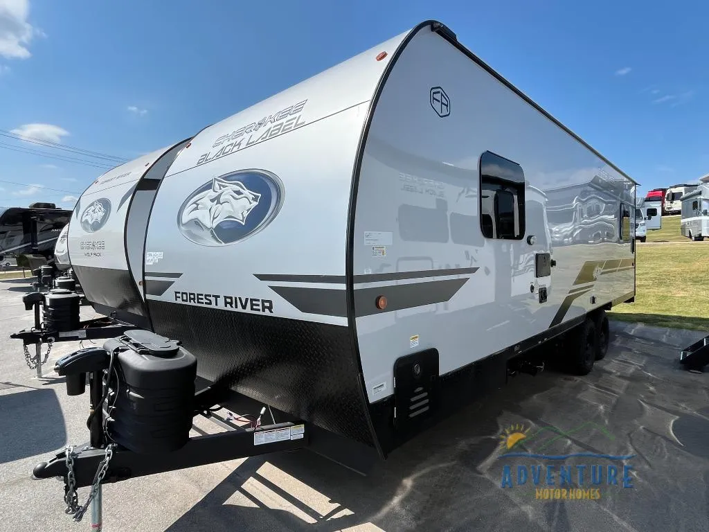 2026 Forest River Cherokee Grey Wolf Black Label 22RRBL - Photo 2
