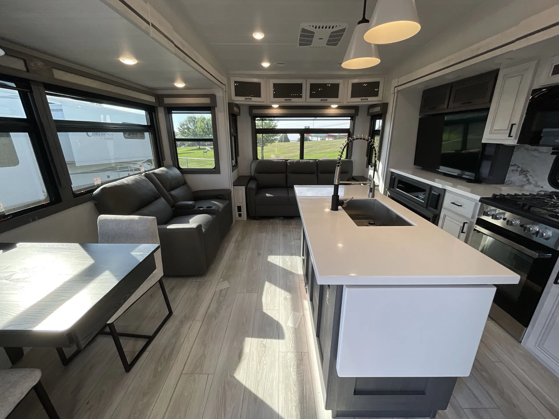 2025 East to West Ahara 325RL — living area main