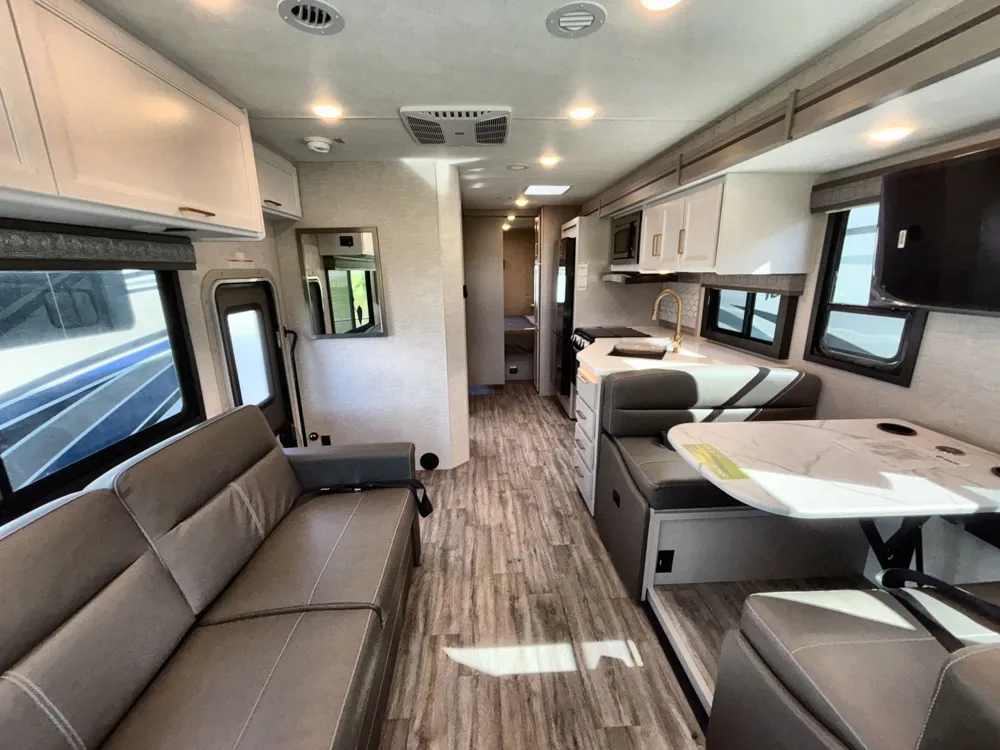 2026 Thor Motor Coach Ace 30C - Photo 4