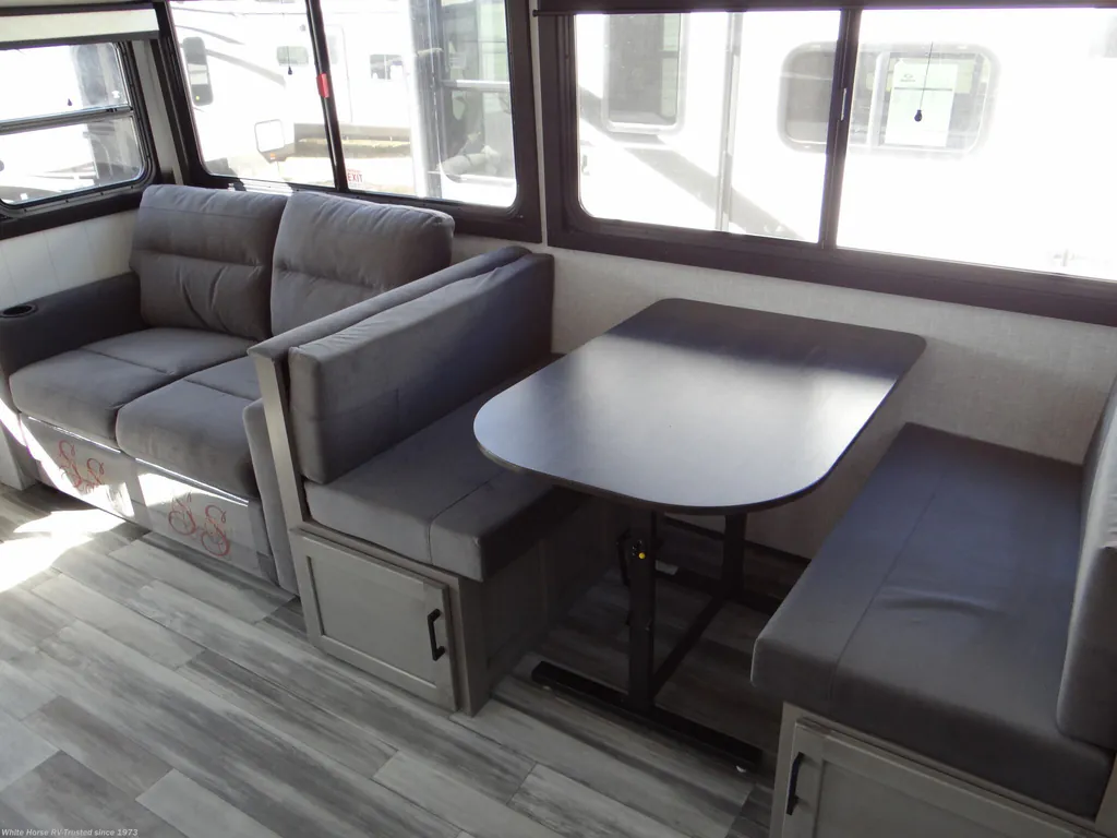 2025 Jayco Jay Feather 29RL, Photos photo 22