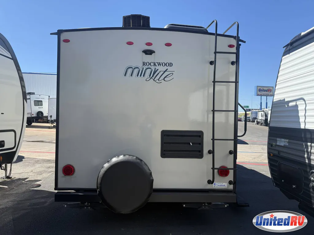 2018 Forest River Rockwood Mini Lite 2109S, Photos photo 12