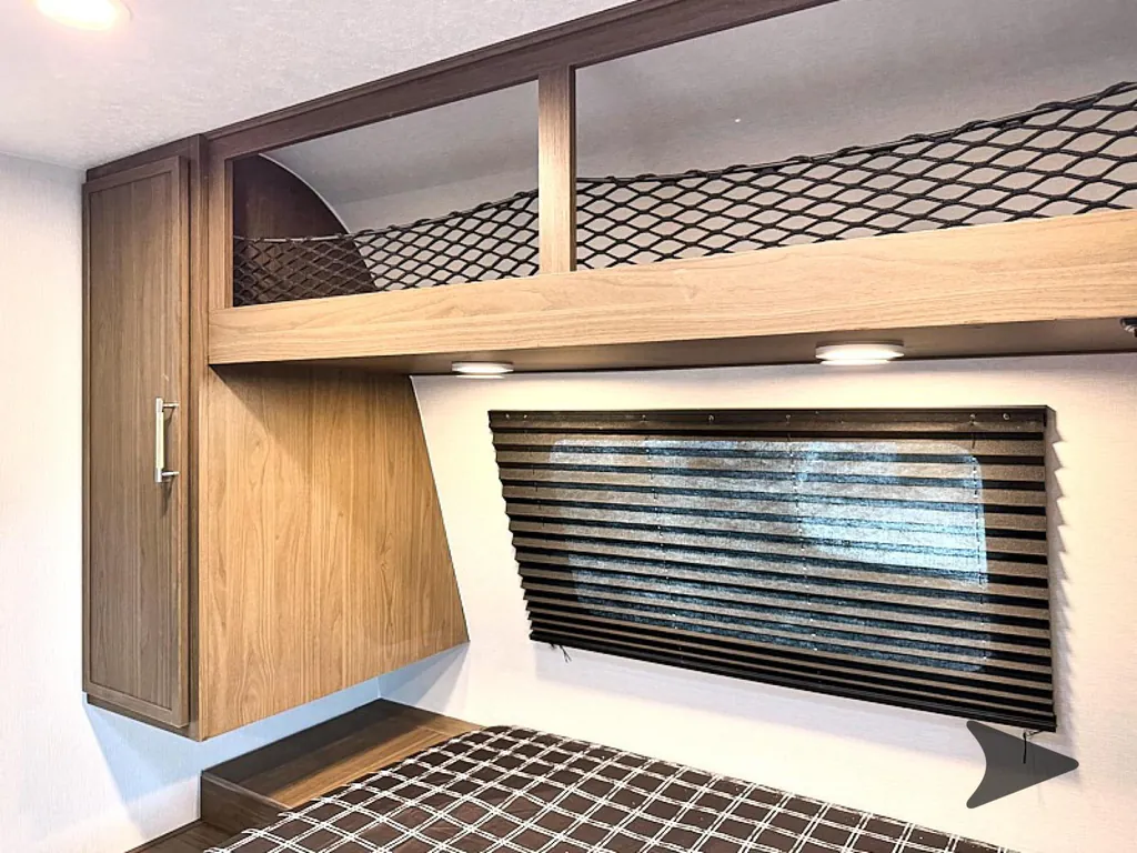 2027 Coachmen Freedom Express Select 29SE, Photos photo 19