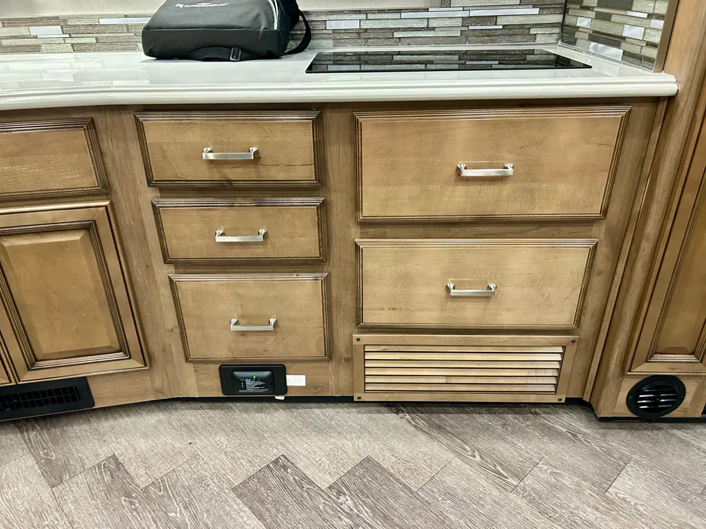 2020 Fleetwood Pace Arrow LXE 38K, Photos photo 15