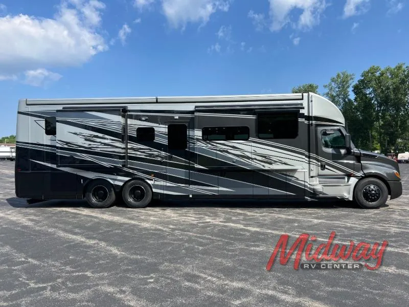 2026 Newmar Summit Aire 4505 - Photo 2