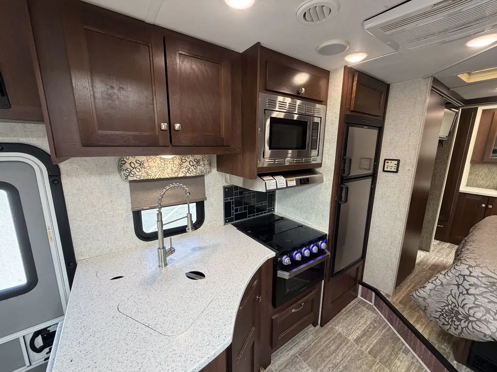 2018 Forest River Forester 2421MS, Photos photo 17