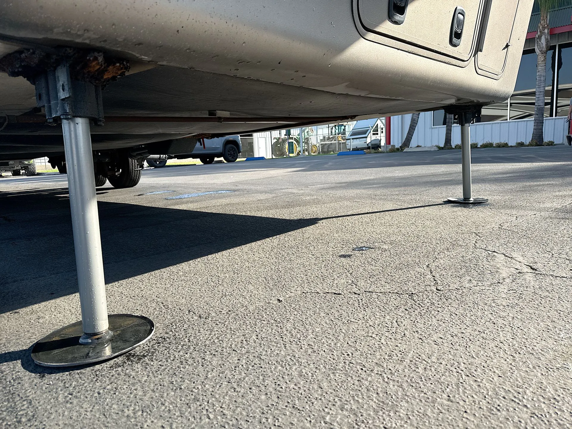2018 DRV Mobile Suites 36RSSB3 - Photo 3