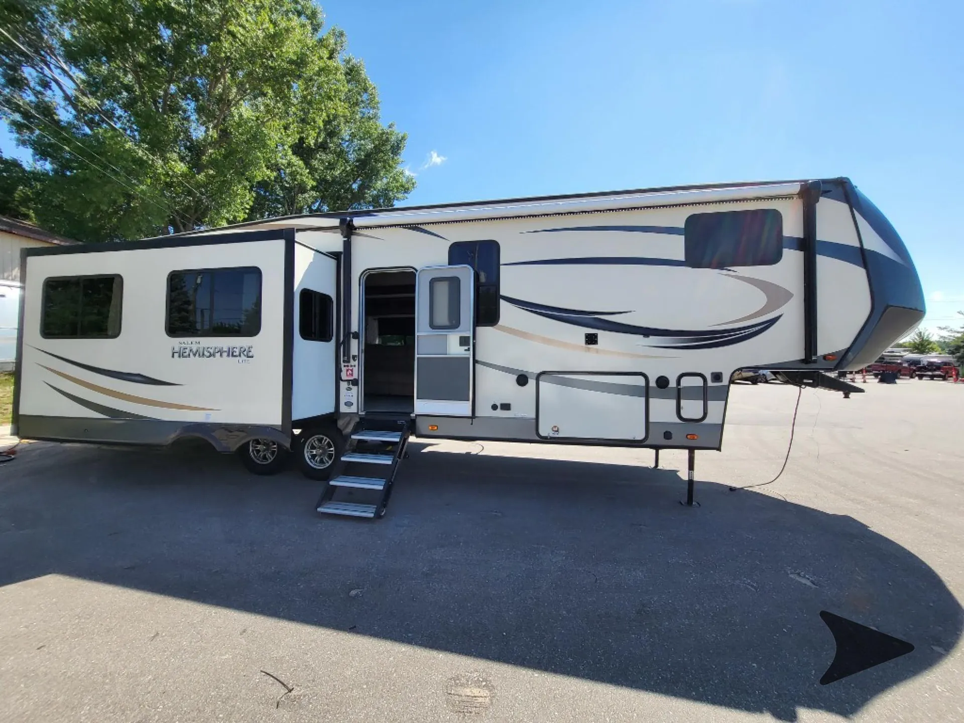 2017 Forest River Salem Hemisphere Lite 346RK - Photo 3