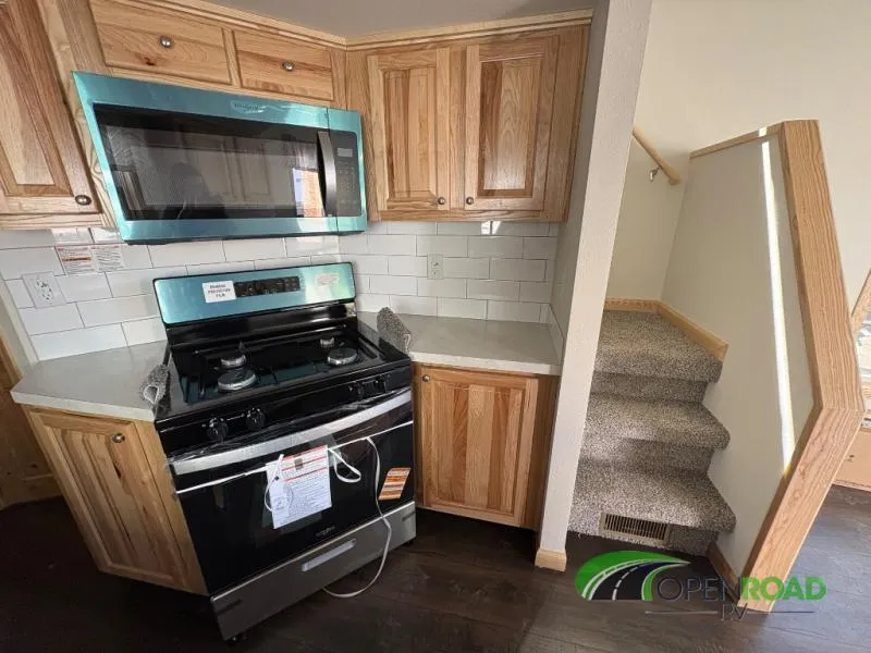 2026 Champion Homes Highland 405 - Photo 4