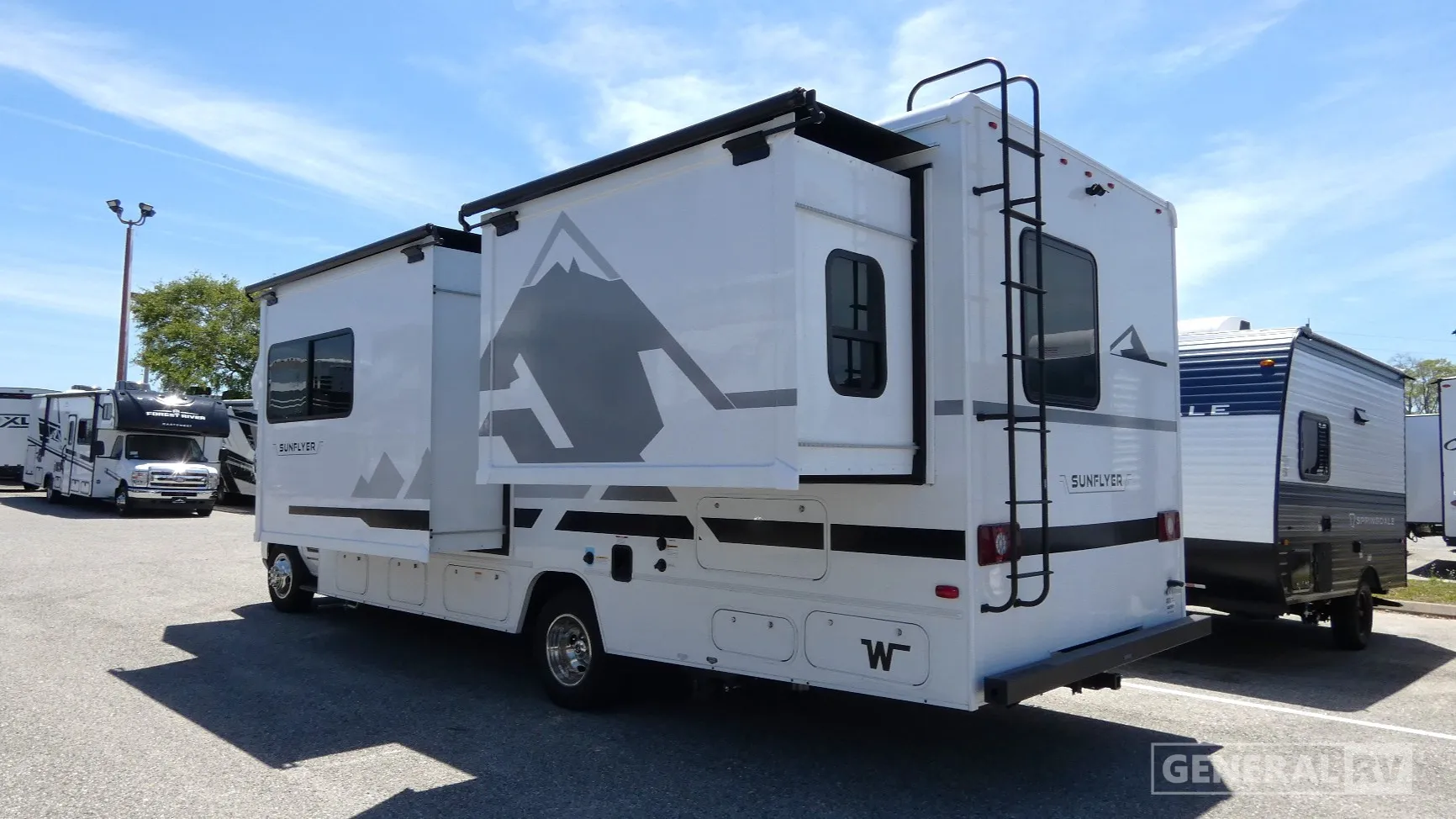 2027 Winnebago Sunflyer 26FE - Photo 4