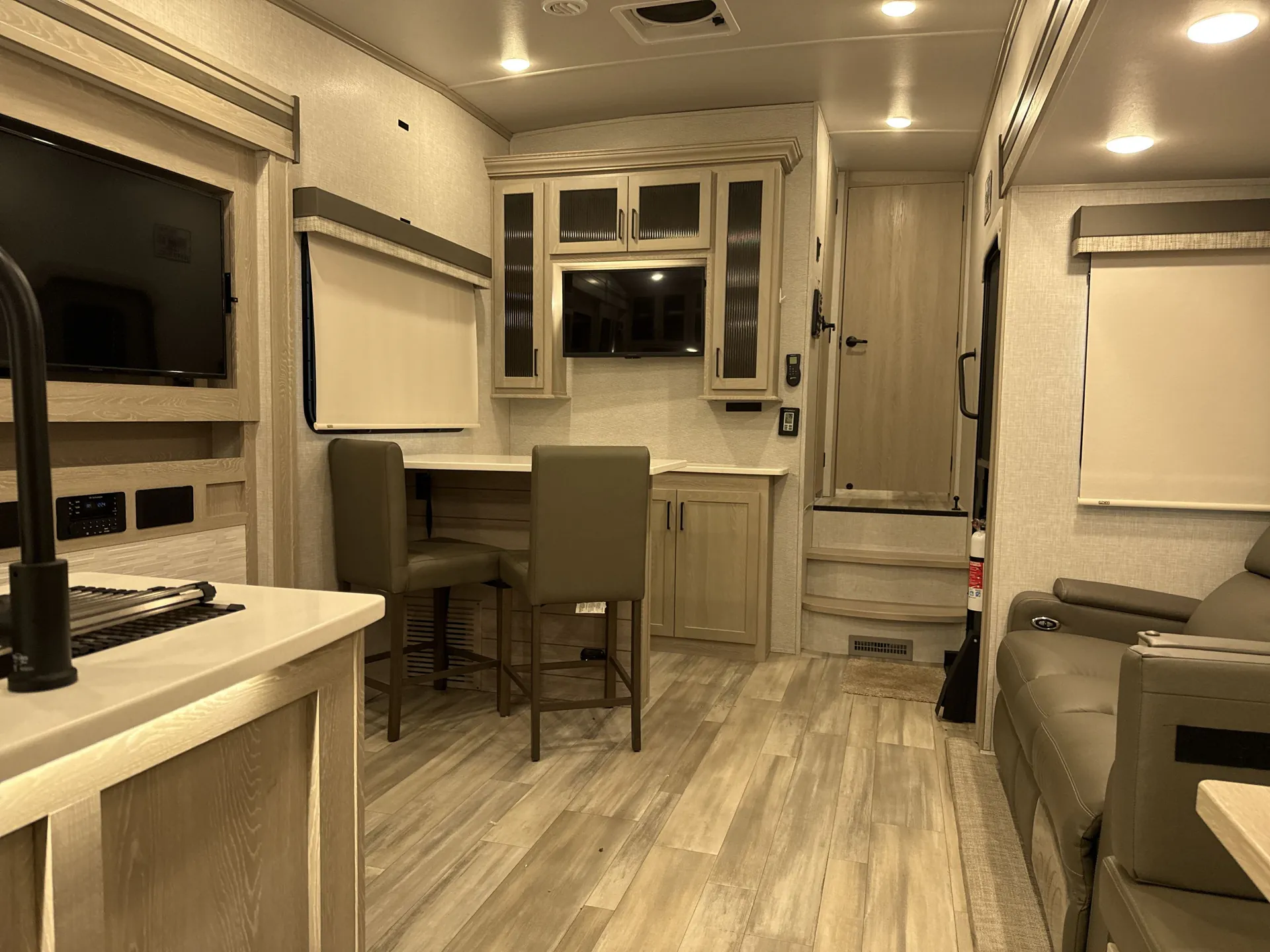 2022 Forest River Flagstaff Super Lite 529RKB — living area main