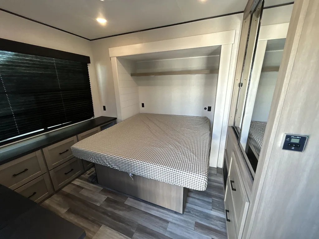 2026 Jayco Jay Flight Bungalow 401FLTS DS, Photos photo 45