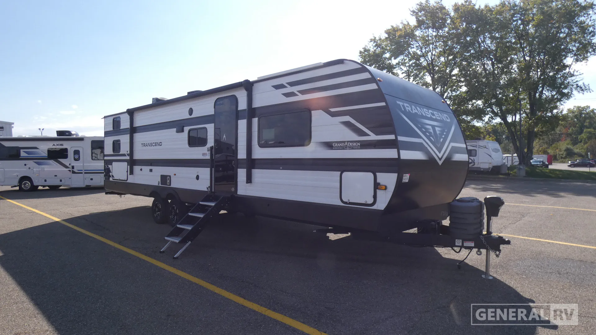 2025 Grand Design Transcend 335BHT - Photo 2