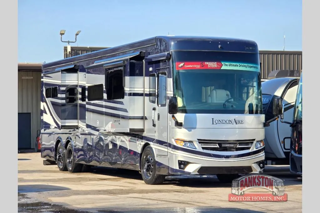 2026 Newmar London Aire 4595 - Photo 2