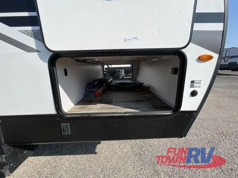 2023 Dutchmen Coleman Light 2755BH - Photo 3