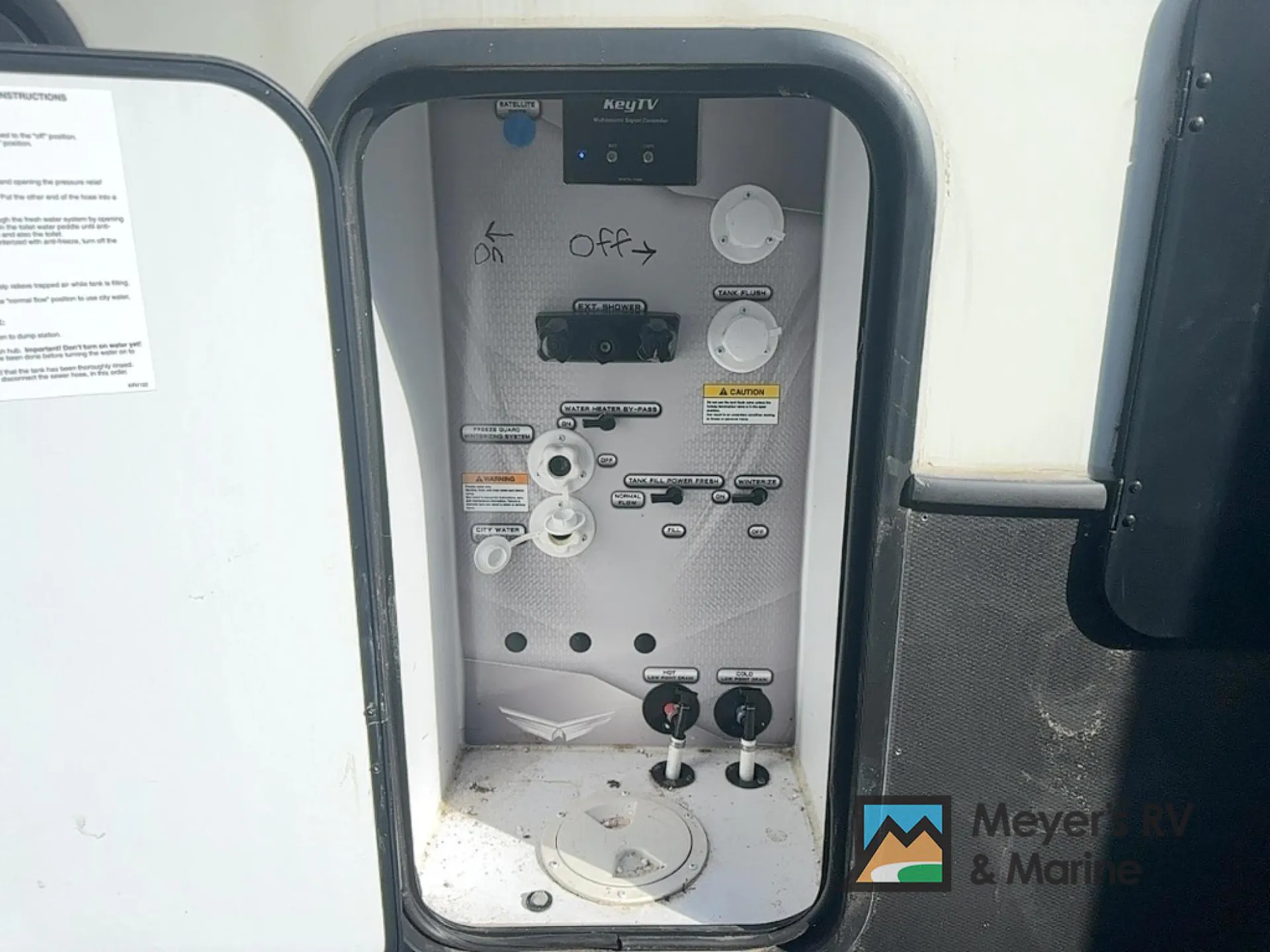 2022 Keystone Alpine 3700FL - Photo 4