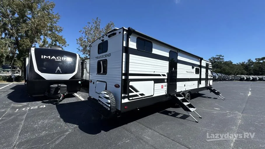 2026 Grand Design Transcend 305BHT - Photo 4