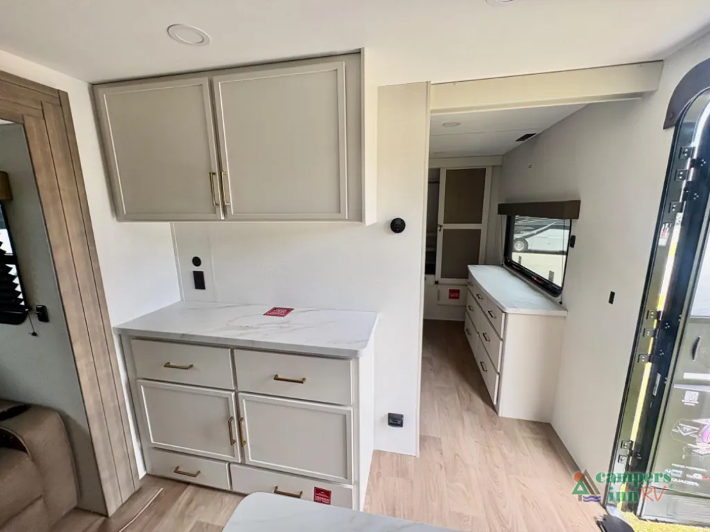 2027 Grand Design Transcend 335BHT, Photos photo 10