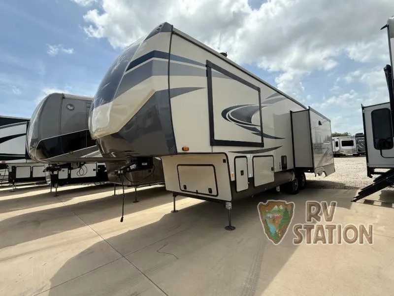 2020 Forest River Sandpiper 321RL - Photo 4